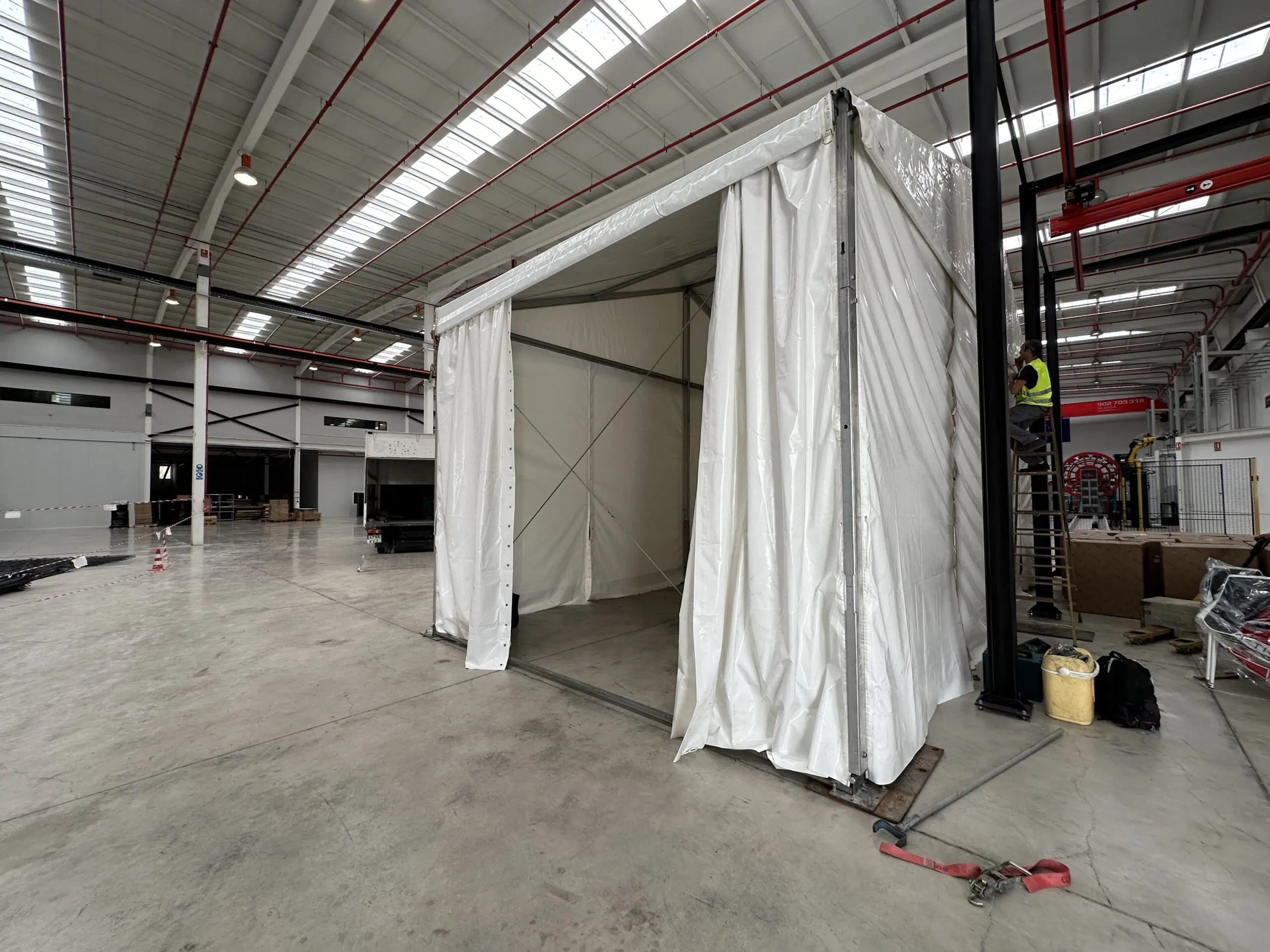 Carpa a 2 aguas 10x5m con pata de 4m- Tec Tents (63)