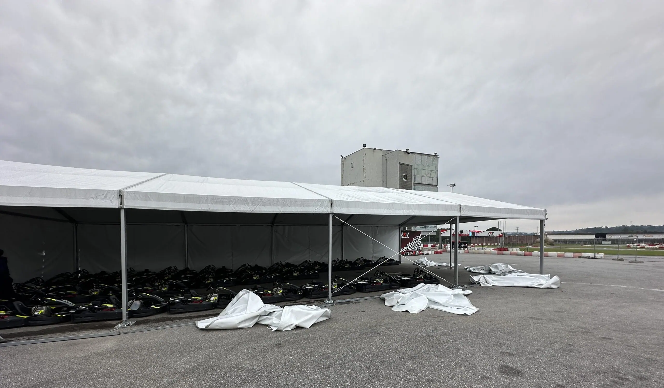 Carpa a 2 aguas - karting - Tec Tents SL (6)