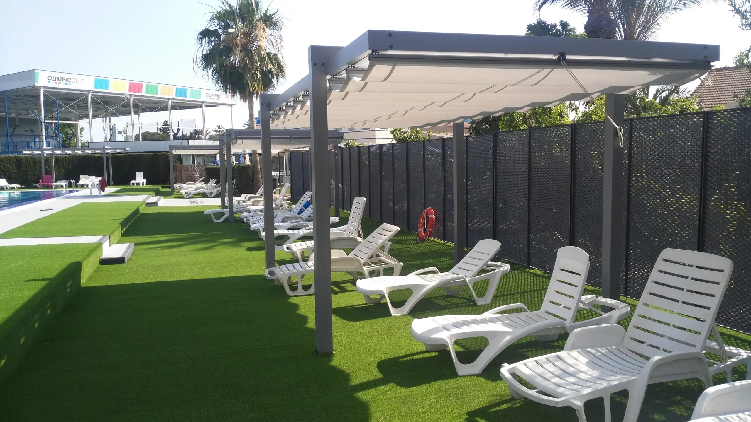 Toldos correderos, pergolas retractiles