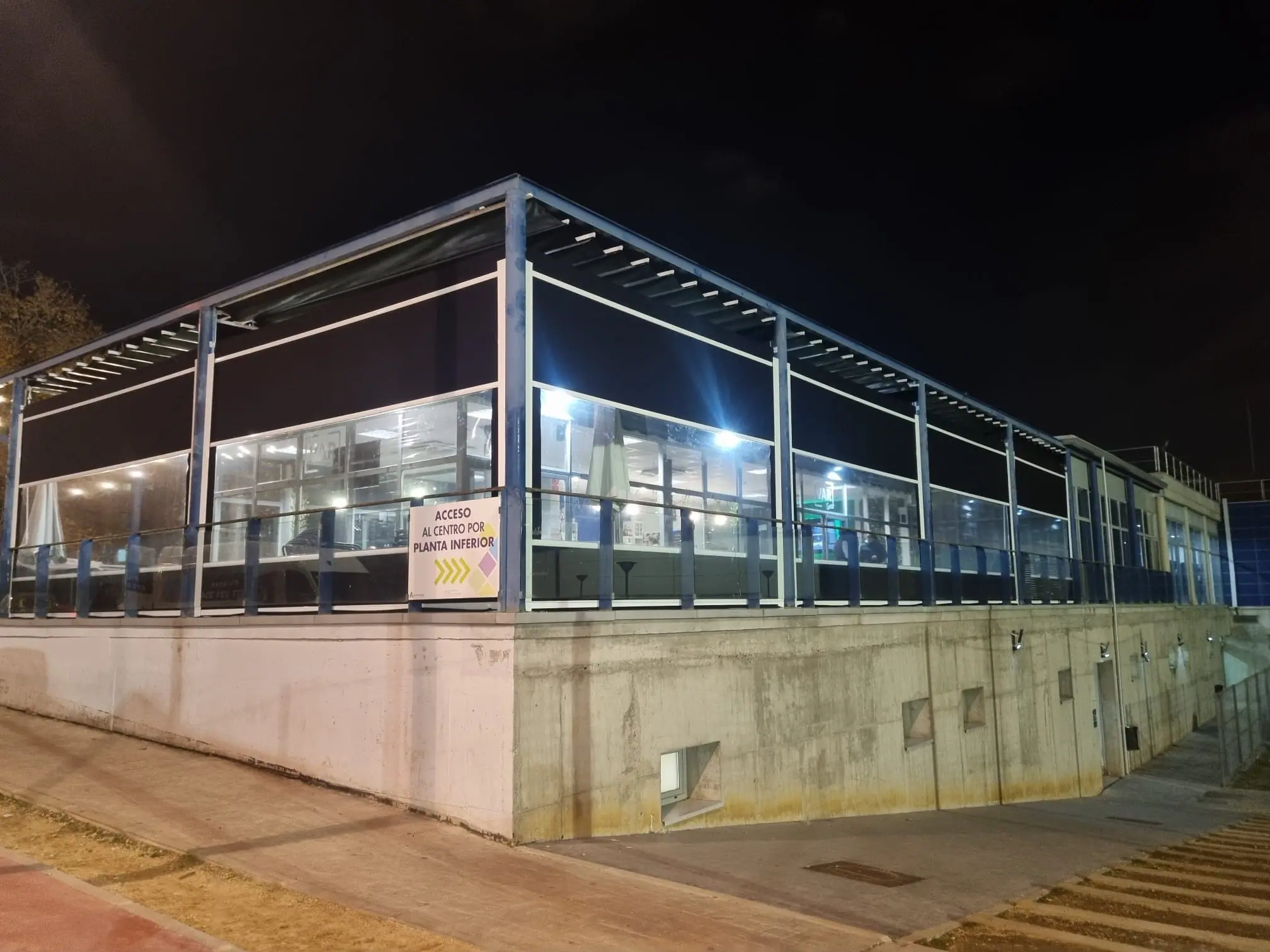 toldos correderos, toldos palilleria, toldos verticales y pergolas retractiles (10)