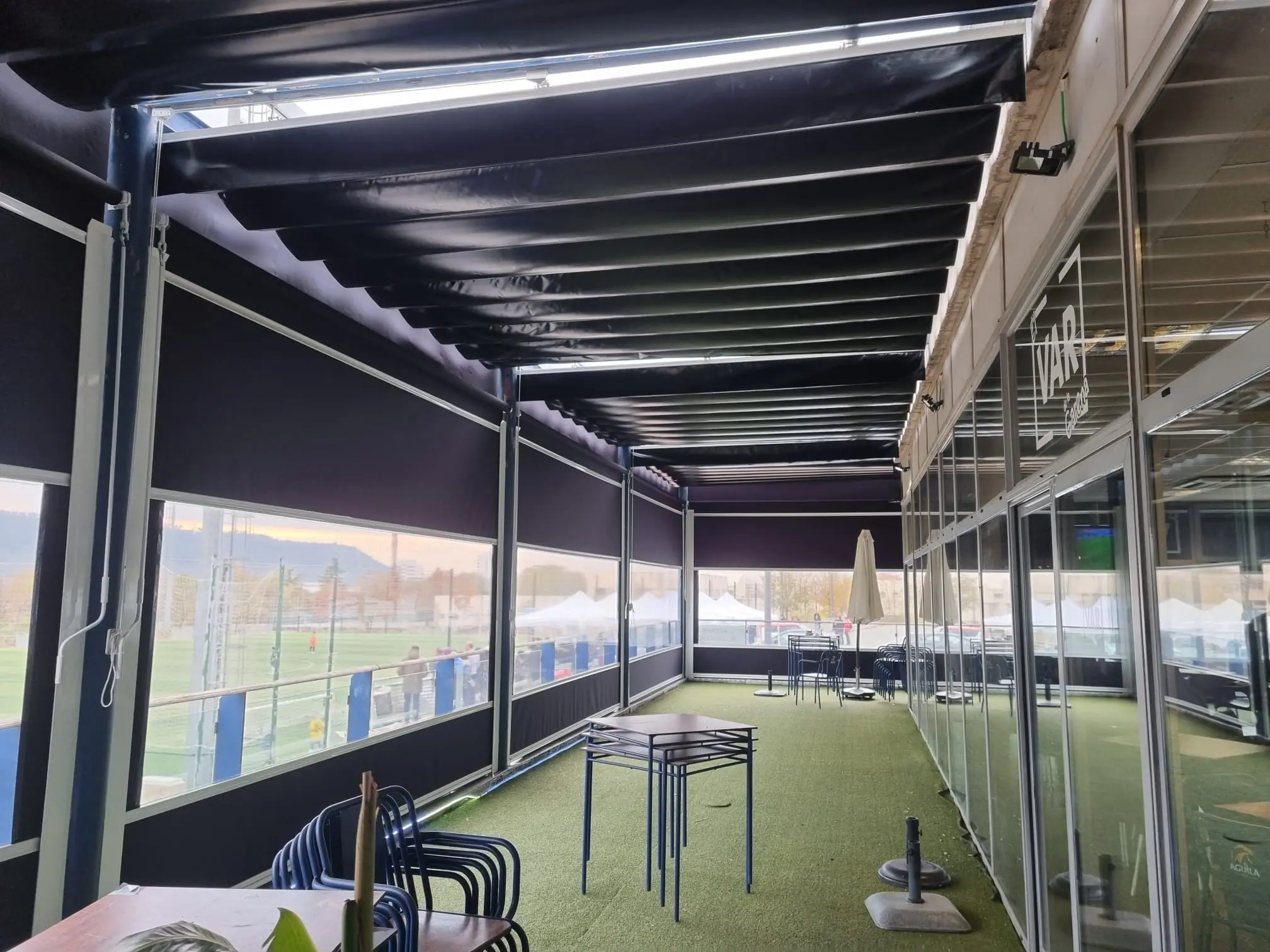 toldos correderos, toldos palilleria, toldos verticales y pergolas retractiles (15)