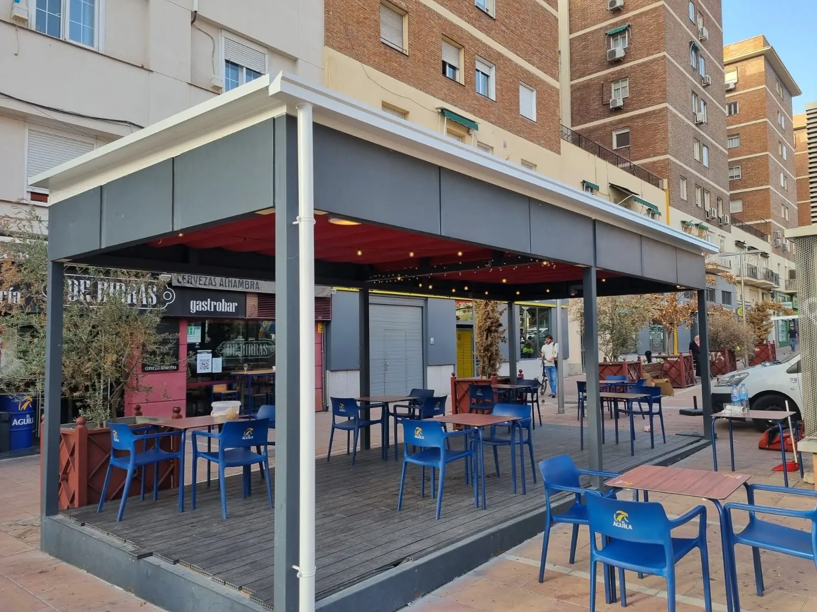 toldos correderos, toldos palilleria, toldos verticales y pergolas retractiles (7)
